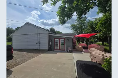 6338 S Water Street Extension SE, Uhrichsville, OH 44683 - Photo 3