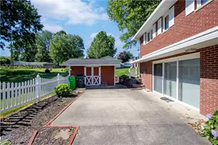 1734-1736 Meadow Ln, Orrville, OH 44667 - Photo 3
