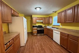 1504 White Ave, Akron, OH 44307 - Photo 7