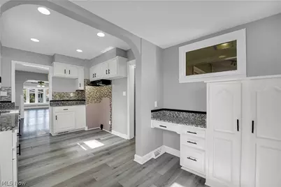 7514 Bertha Avenue, Parma, OH 44129 - Photo 9