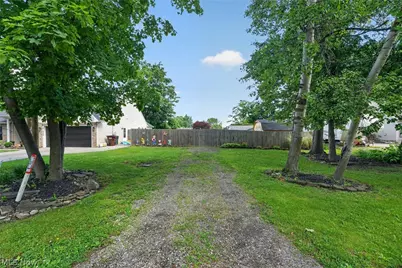 41668 Birchwood Street, Elyria, OH 44035 - Photo 45