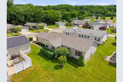 313 Gemini Drive, Dover, OH 44622 - Photo 3
