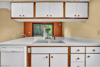 25815 Akins Road, Columbia Station, OH 44028 - Photo 5