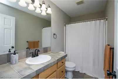 506 Brentwood Boulevard, Akron, OH 44321 - Photo 37