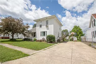 909 Maple St, Bucyrus, OH 44820 - Photo 3