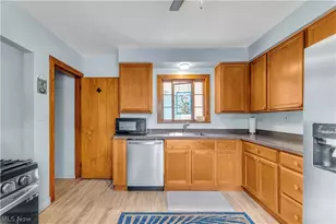 114 Vine St, Fairport Harbor, OH 44077 - Photo 15