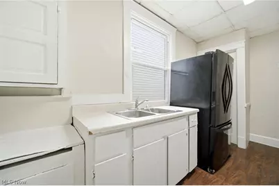 433 3rd Street, Elyria, OH 44035 - Photo 9