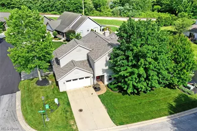 102 Spinnaker Drive #2, Columbiana, OH 44408 - Photo 1