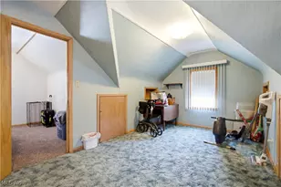 2212 Larchmont Dr, Wickliffe, OH 44092 - Photo 11