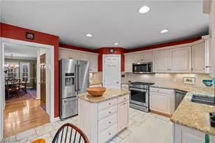 5318 New Haven Ct, Sheffield Village, OH 44054 - Photo 9
