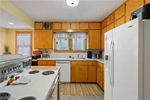 118 Gordon Ave, Wadsworth, OH 44281 - Photo 11