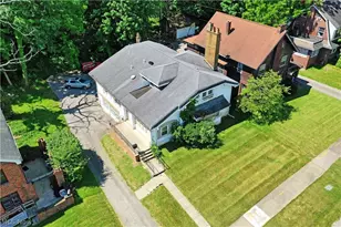 21 Indiana Ave, Youngstown, OH 44505 - Photo 3