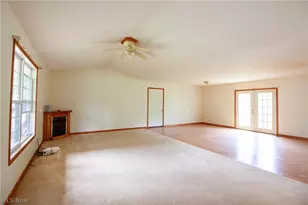 380 Clay St, Geneva, OH 44041 - Photo 9