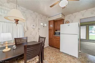 4129 Palm Ave, Lorain, OH 44055 - Photo 7