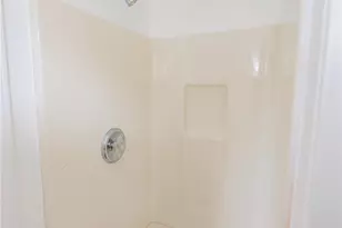 1218 W 44th St, Lorain, OH 44053 - Photo 11