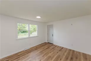 1218 W 44th St, Lorain, OH 44053 - Photo 7