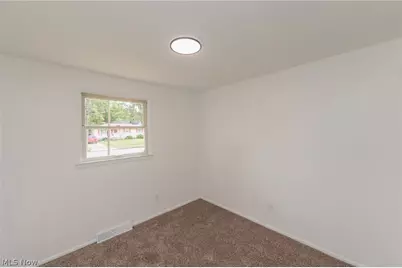 1218 W 44th Street, Lorain, OH 44053 - Photo 13