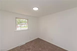 1218 W 44th St, Lorain, OH 44053 - Photo 13