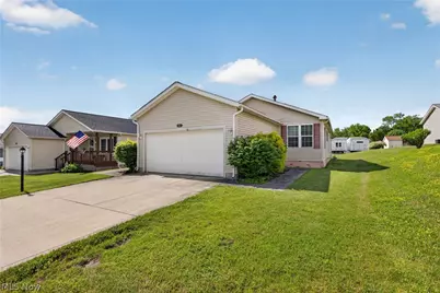 668 Woodlawn Rd, Chardon, OH 44024 - Photo 1