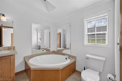 668 Woodlawn Rd, Chardon, OH 44024 - Photo 19