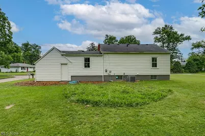 10306 Electric Boulevard, Northfield Village, OH 44067 - Photo 7