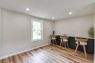 10306 Electric Blvd, Northfield Village, OH 44067 - Photo 13