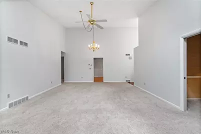1935 Brookwood Drive, Akron, OH 44313 - Photo 11