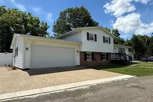 220 W 11th St, Uhrichsville, OH 44683 - Photo 45
