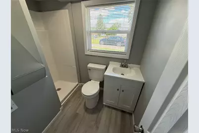 220 W 11th Street, Uhrichsville, OH 44683 - Photo 23