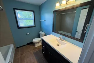 220 W 11th St, Uhrichsville, OH 44683 - Photo 33