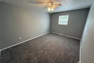 220 W 11th St, Uhrichsville, OH 44683 - Photo 39