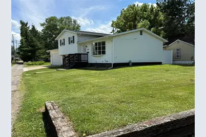 220 W 11th Street, Uhrichsville, OH 44683 - Photo 43