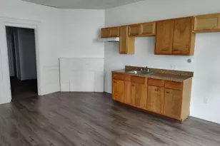 1335 W 3rd St, Ashtabula, OH 44004 - Photo 9