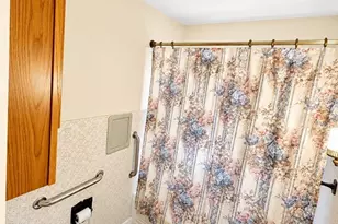 1359 W Sprague Rd, Grandview Heights, OH 44147 - Photo 17