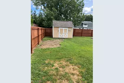 437 SW Bodmer Avenue, Strasburg, OH 44663 - Photo 15