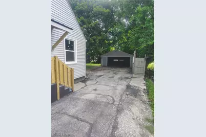 21 Fernwood Avenue, Youngstown, OH 44509 - Photo 3