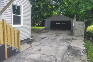 21 Fernwood Ave, Youngstown, OH 44509 - Photo 3