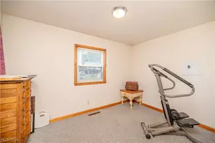 2922 Eldora Dr, Youngstown, OH 44511 - Photo 13