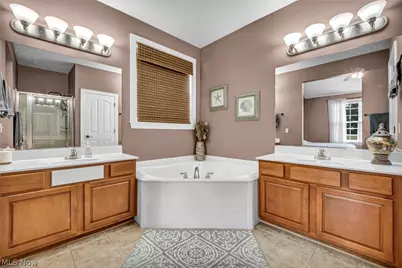 3082 Willowbrook, Aurora, OH 44202 - Photo 31