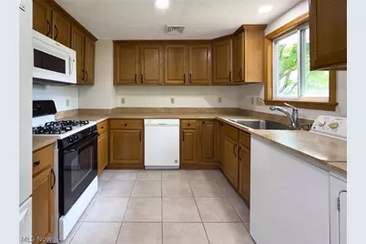 699 Hadcock Road, Brunswick, OH 44212 - Photo 7