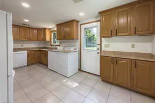 699 Hadcock Rd, Brunswick, OH 44212 - Photo 9