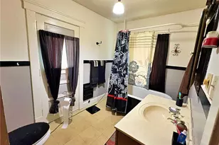 257 Wooster St, Elyria, OH 44035 - Photo 17