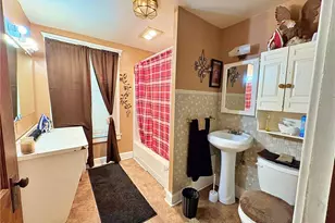 257 Wooster St, Elyria, OH 44035 - Photo 9