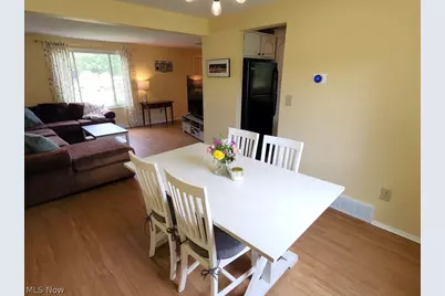 900 Berkshire Drive, Macedonia, OH 44056 - Photo 5