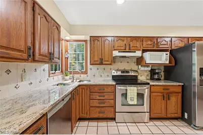 3965 Laurel Glenn Drive, Grandview Heights, OH 44147 - Photo 9