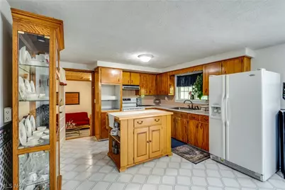 12722 Lisbon Street SE, Paris, OH 44669 - Photo 11