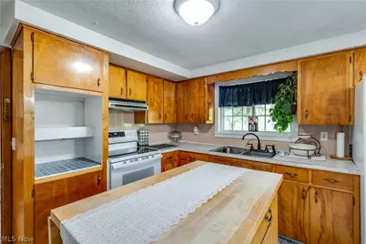 12722 Lisbon Street SE, Paris, OH 44669 - Photo 13