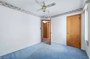 29940 Phillips Ave, Wickliffe, OH 44092 - Photo 21