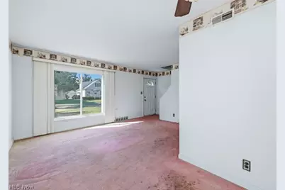 29940 Phillips Avenue, Wickliffe, OH 44092 - Photo 13