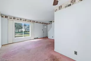 29940 Phillips Ave, Wickliffe, OH 44092 - Photo 13